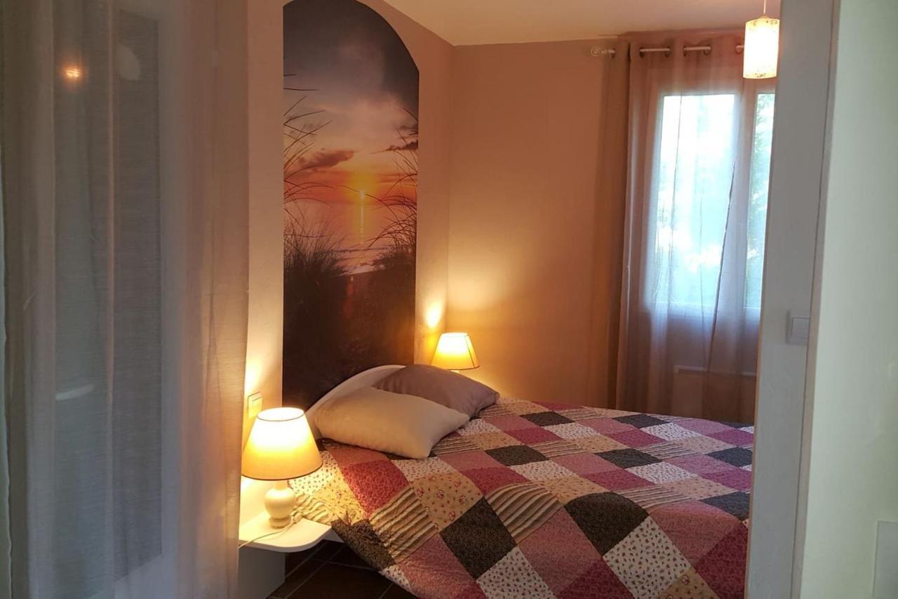 Logement Avec Piscine, Classe 3 Etoiles, De 42 M2 Tout Confort Au Calme Pour Un Couple Cahuzac-sur-Vere Luaran gambar